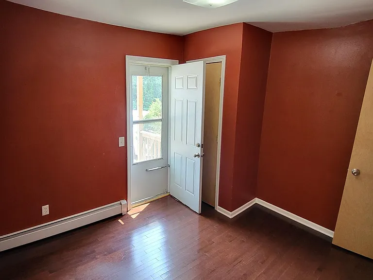 1301 Jewel Ct #4 — Photo 6