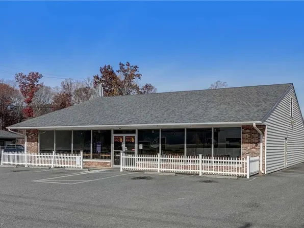 247 W Kings Hwy, Eden, NC 27288