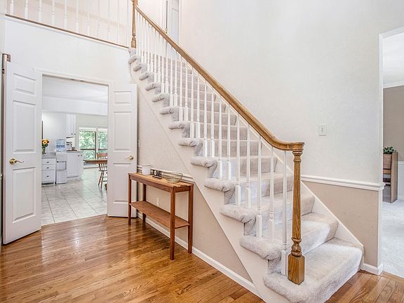 4th image of 51630 Meadow Pond Dr