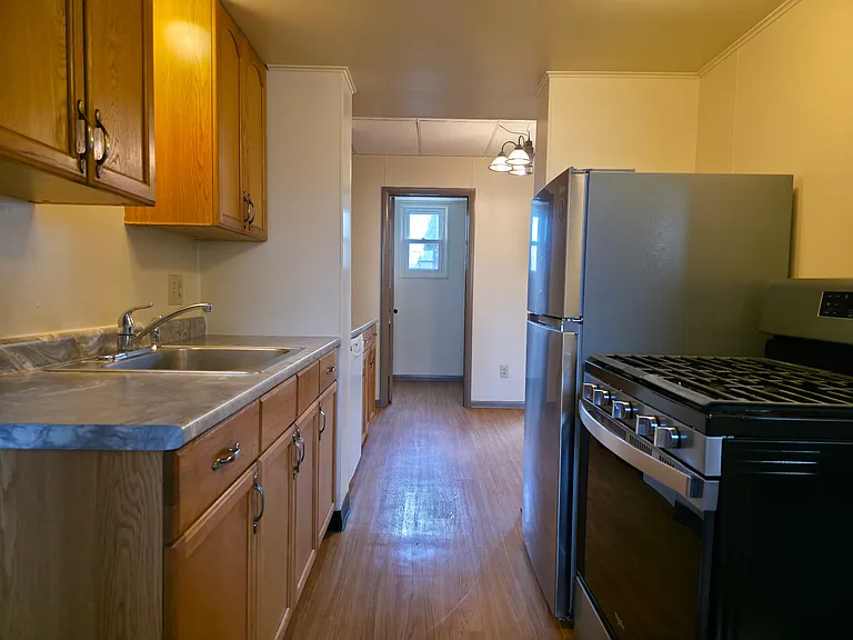 2567 2nd St #1 — Photo 6
