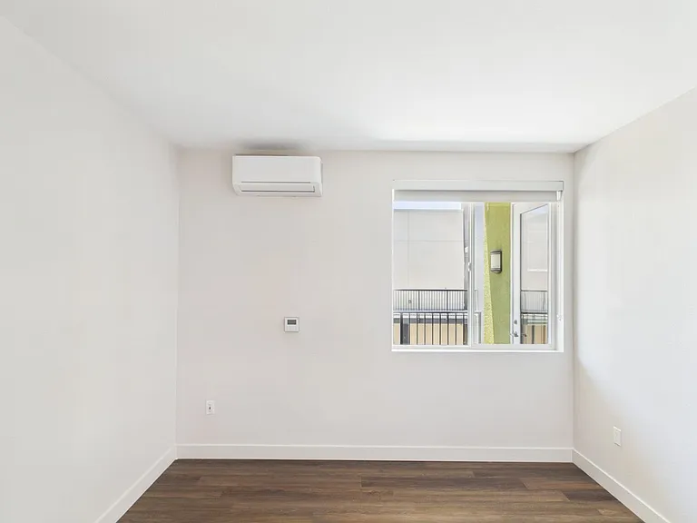 NV Lofts Modern Luxury Living, Centered on You — Photo 28