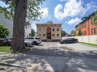 76 Meadow St #B1, Chicopee, MA 01013