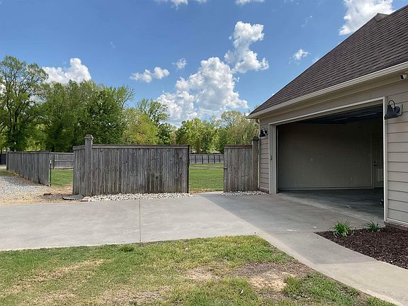 5th image of 175 Vernon Harvey Rd