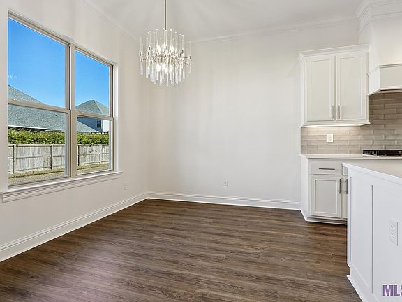 4th image of 36270 Belle Crique Ave