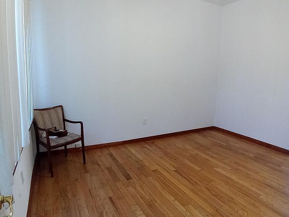 3rd image of 2817 S Keeler Ave