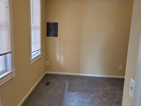 5th image of 1918 E Pratt St APT 2