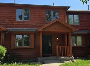 216 Glenview Dr, Lawrence, KS 66049