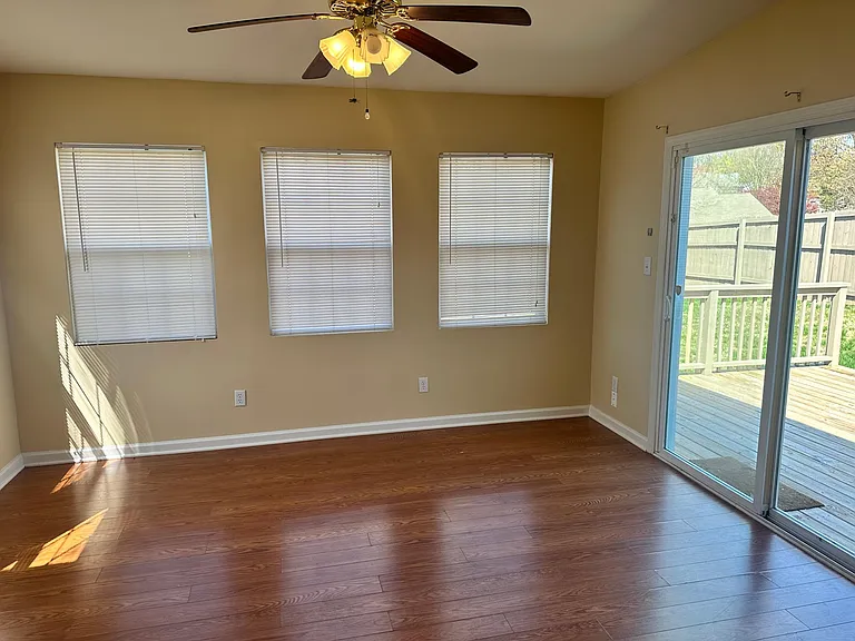 8801 Mill Run Dr — Photo 10