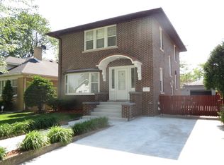 9 S Prairie Ave, Joliet, IL 60436