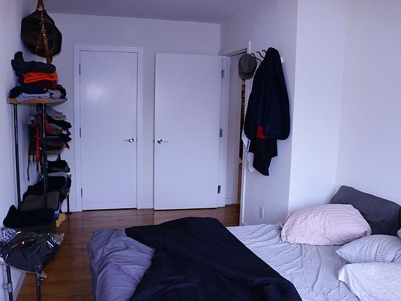 2nd image of 11 Meserole St APT 4E