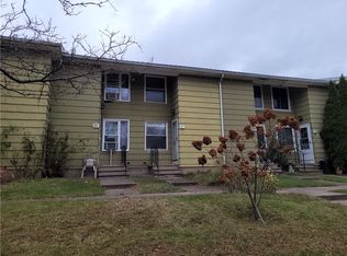 55 Parkwood Ln, Hilton, NY 14468