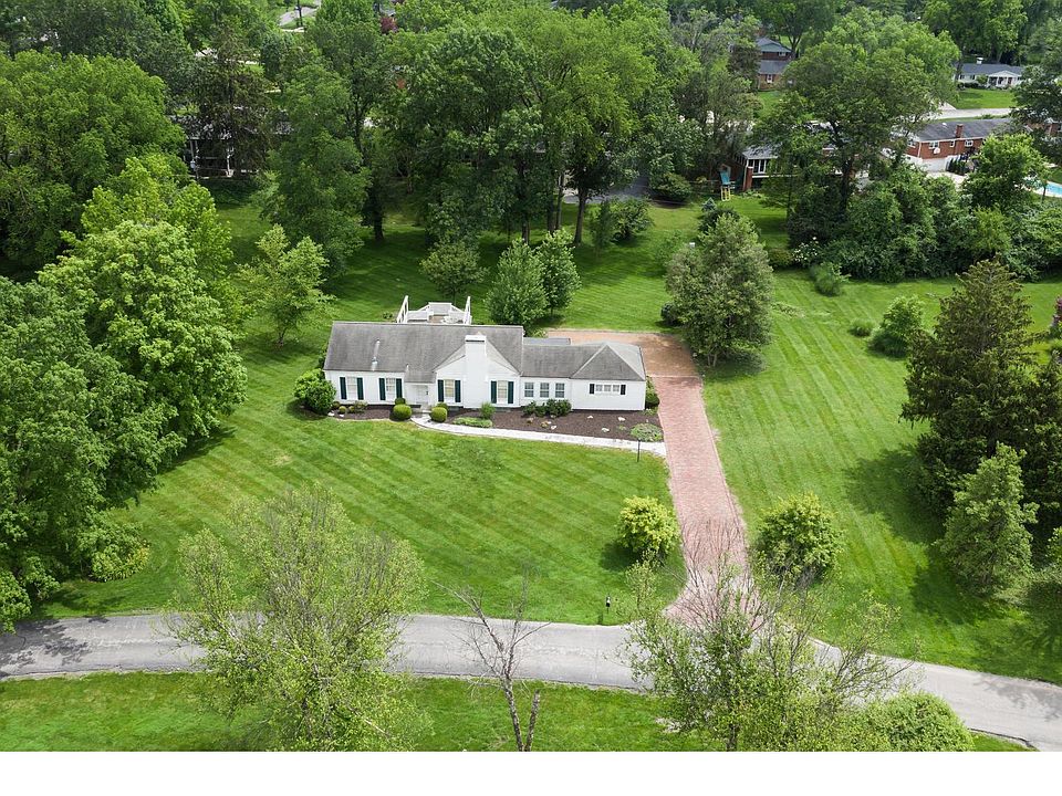 2nd image of 2 Claychester Dr