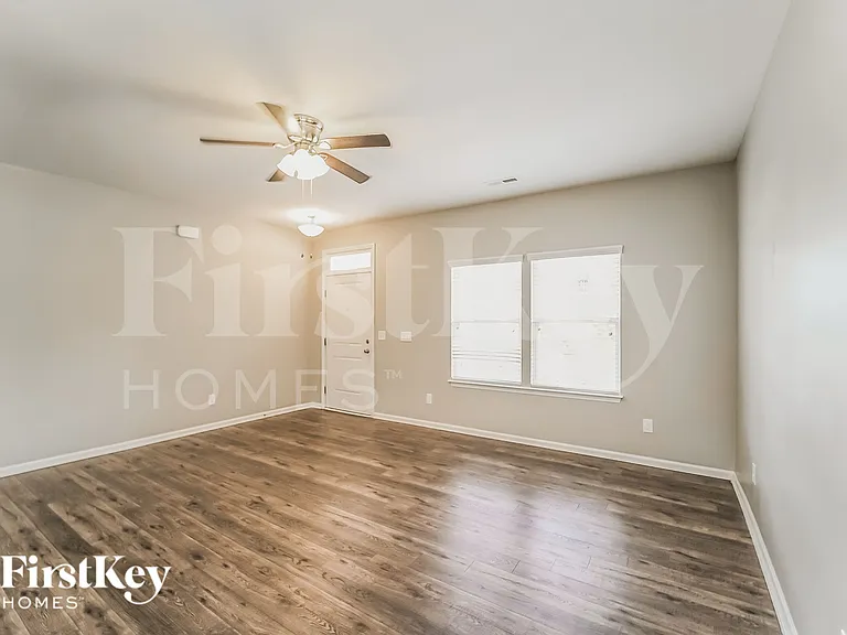 4011 Huntley Glen Dr — Photo 4