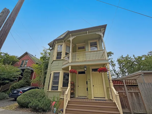 16 NE Graham St, Portland, OR 97212