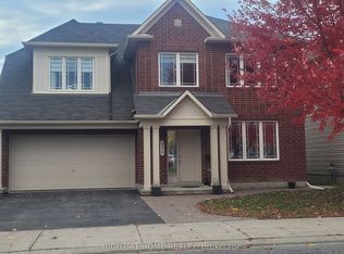 239 Highpointe Cres, Ottawa, ON K2J 5N8