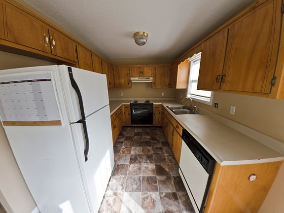 5th image of 258 Grassmire Dr