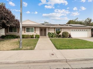 1003 Ezie Ave, Clovis, CA 93611
