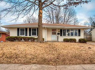2905 E 40th St, Des Moines, IA 50317
