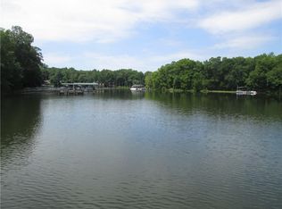 139 Harbor Ln, Townville, SC 29689