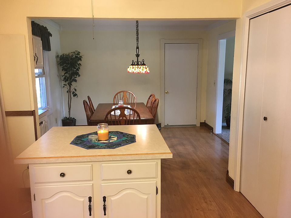 1st image of 1180 N Dawn Dr