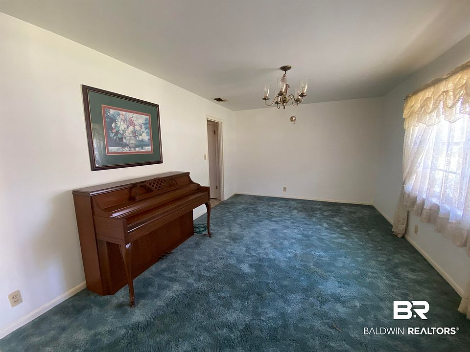 2nd image of 172 Meadowbrook Rd