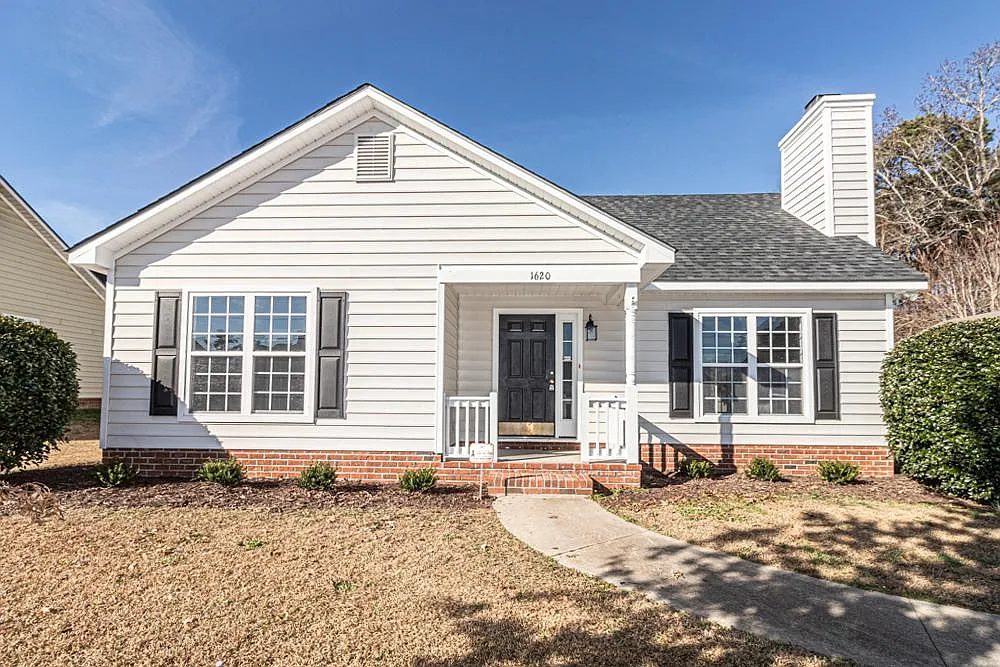 1620 Greys Mill Rd — Photo 1