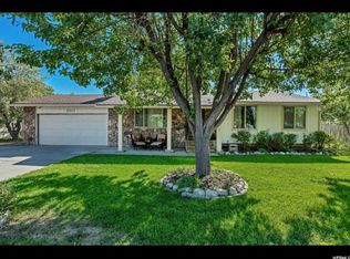 6937 S Running Springs Dr, West Jordan, UT 84084