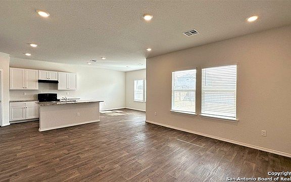3rd image of 12138 Sampson Dr