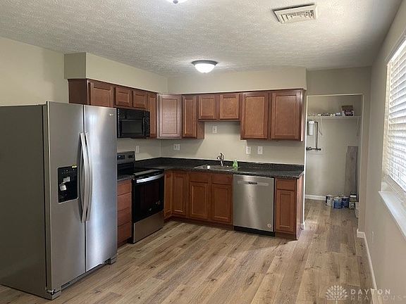 5th image of 713 Katherine Ave