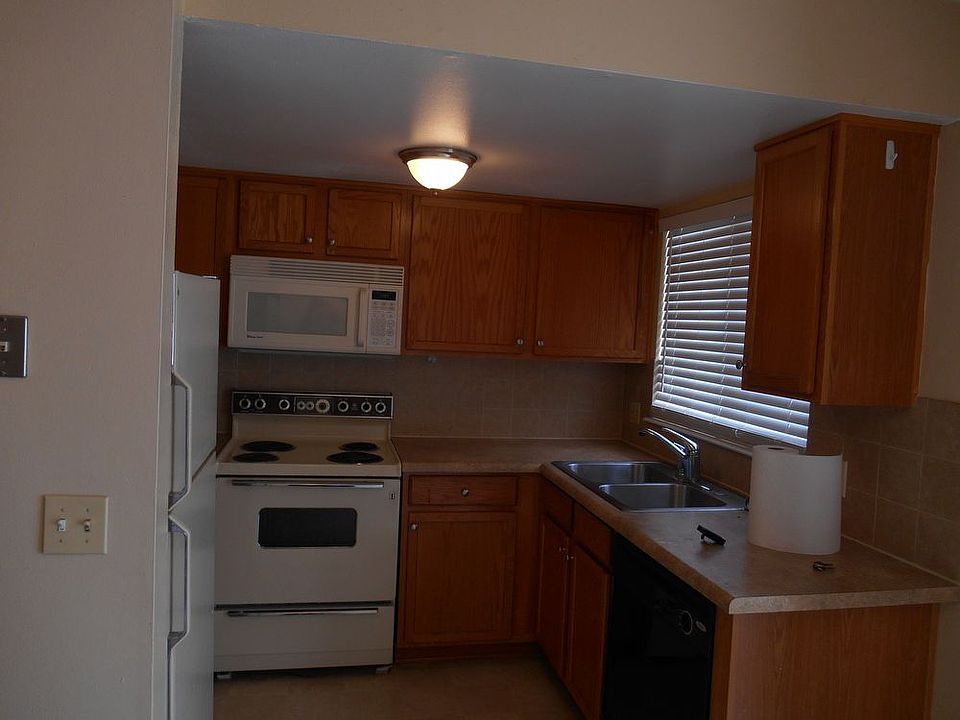 2nd image of 213 S Nome St