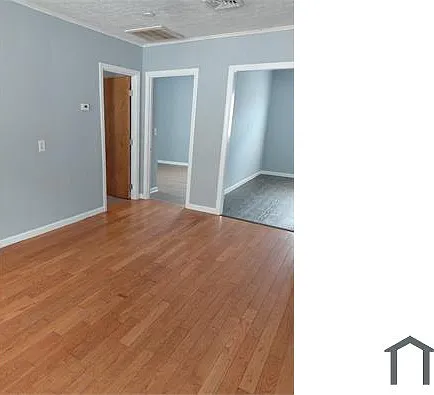 3 bed, 950 sqft, $2,000 — Photo 4