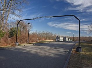 206 E High St, East Hampton, CT 06424