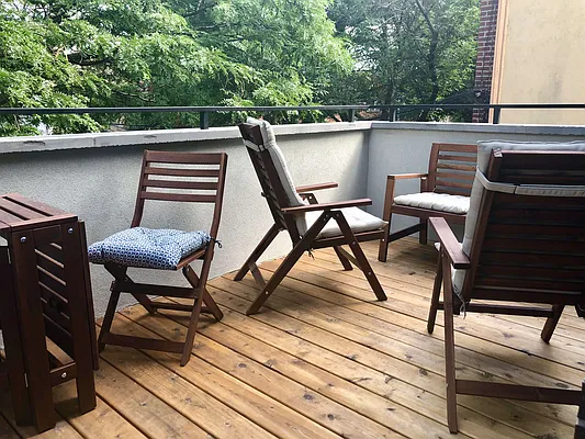 Rented by Halvatzis Realty | media 57