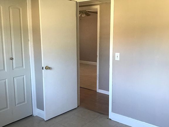 4th image of 255 Abbott Ave