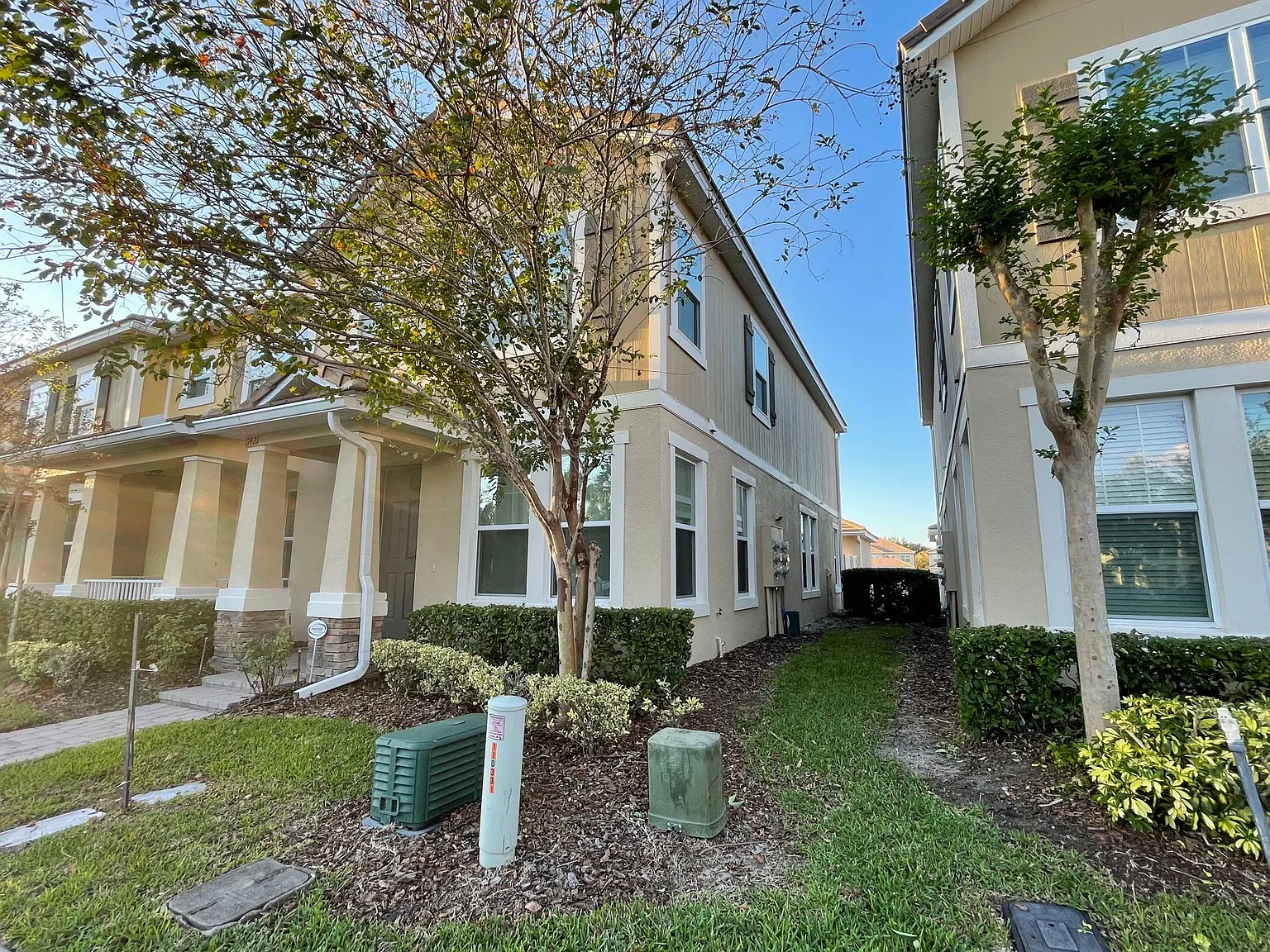11421 Brownstone St — Photo 2