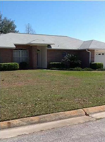 1st image of 419 Bay Oaks Dr