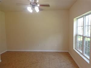 5th image of 1452 Bentley Cir