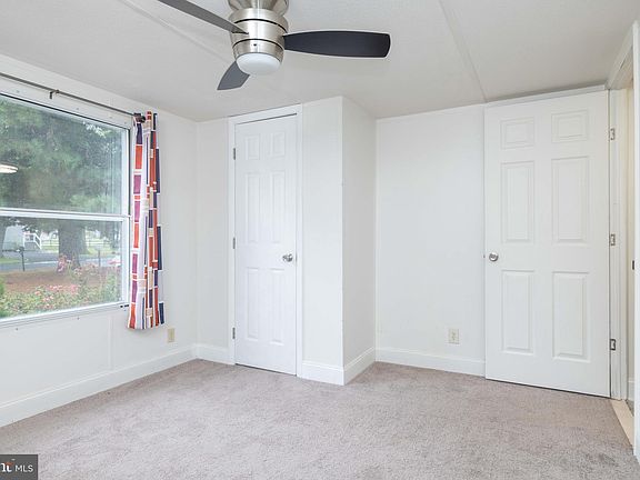 4th image of 32786 Vera Ln