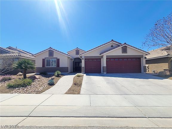 2nd image of 3617 Blueberry Climber Ave