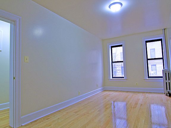 2nd image of 2305 Grand Ave APT 1H