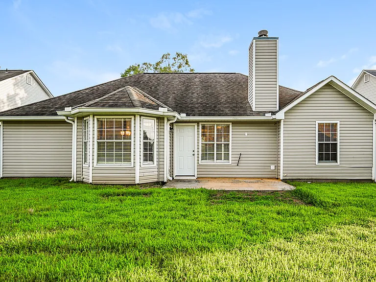 1025 Borrington Ln — Photo 16