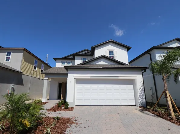 3085 Fall Harvest Dr, Zephyrhills, FL 33540