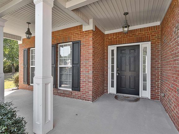 3rd image of 130 Biltmore Dr