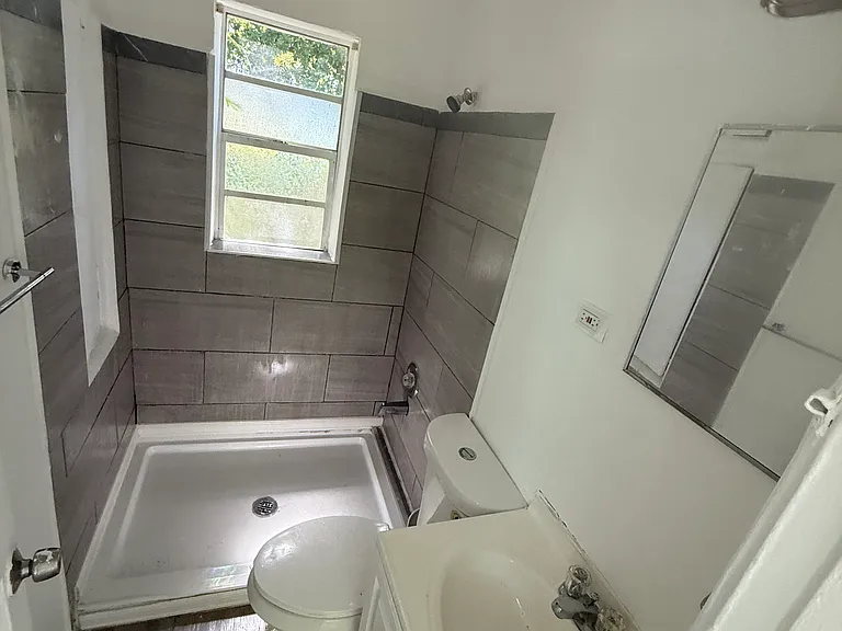 517 NE 83rd St #517 — Photo 5