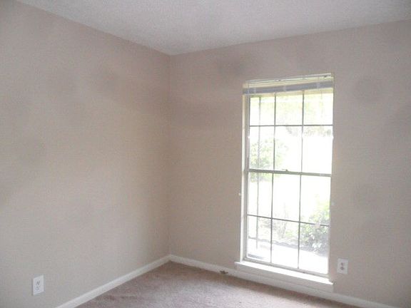 5th image of 88 Private Road 1569