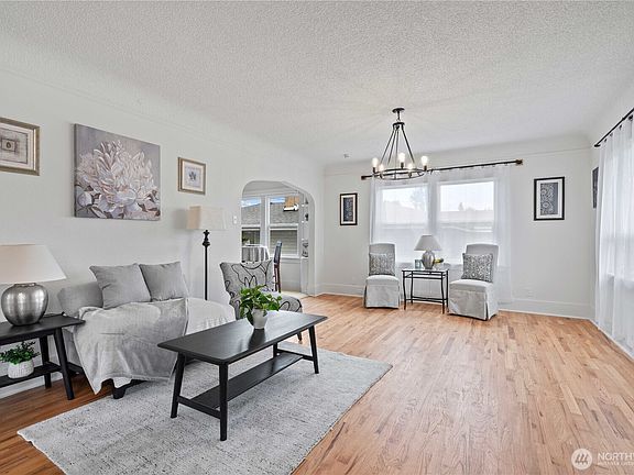 5th image of 5660 S Thompson Avenue #1