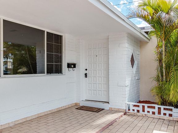 4th image of 7757 Fairway Blvd