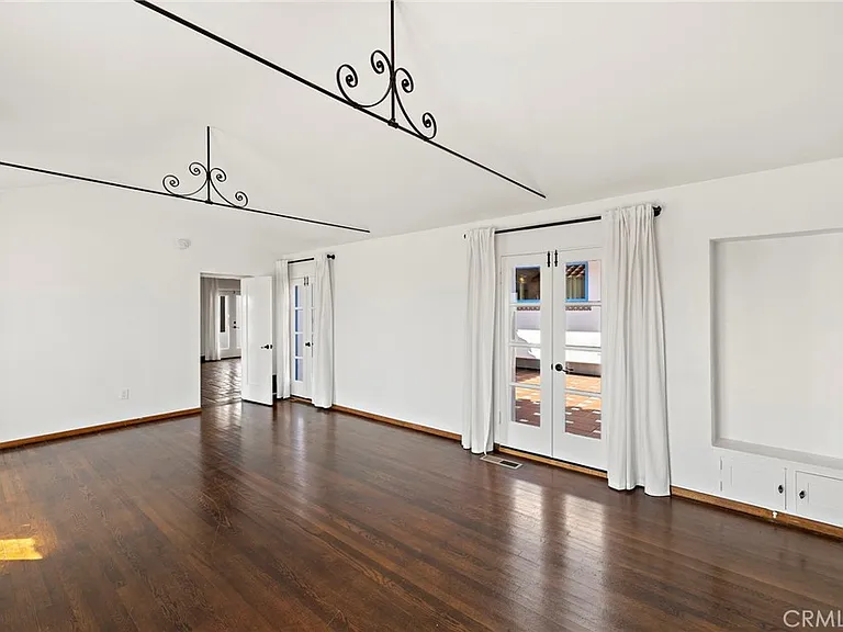 4 Camel Point Dr — Photo 12