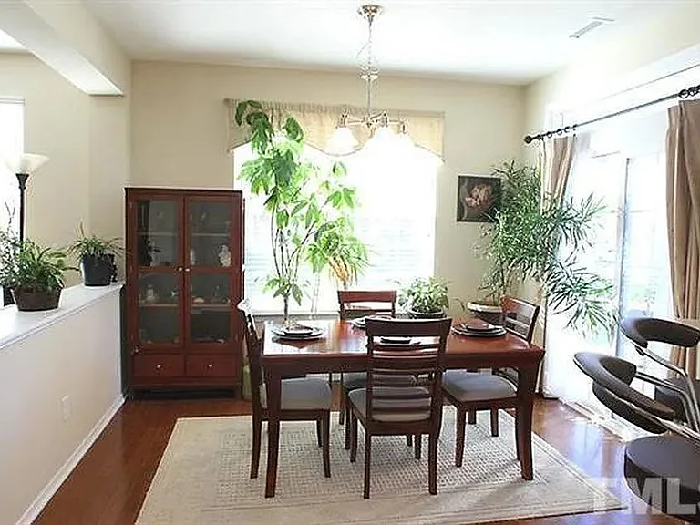 1918 Whirlaway Ct — Photo 3