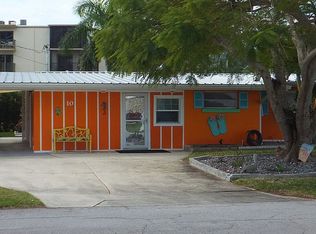 10 Fairview Blvd, Fort Myers Beach, FL 33931
